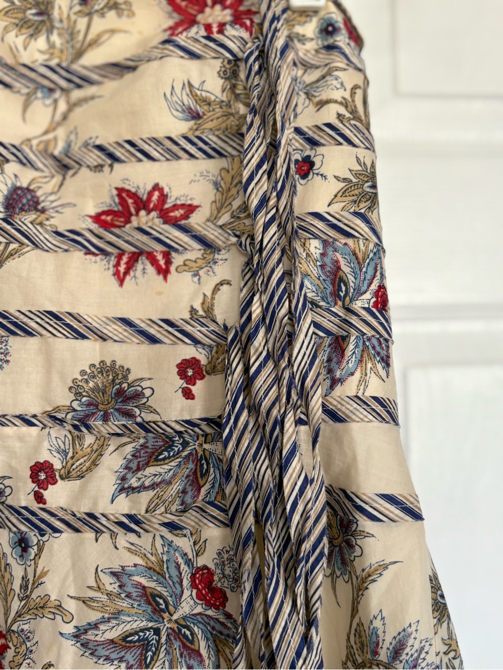 BCBGMaxAzria Cream Maxi Dress with Red & Blue Floral Print - Picture 2 of 9